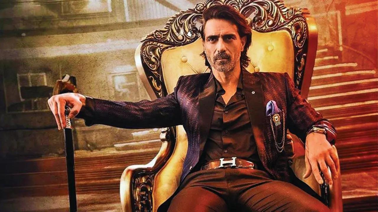 Arjun Rampal suffered from two slip discs while shooting for action film 'Crakk'