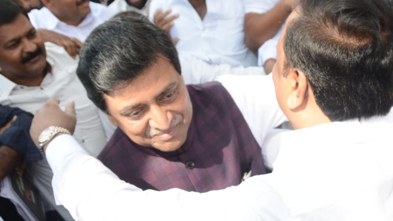 After joining the BJP, Ashok Chavan praised the work done by Deputy CM Devendra Fadnavis
