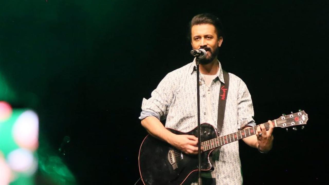 Amid reports of singer Atif Aslam's comeback to India, Raj Thackeray's MNS warns 'Pakistani artistes will not be tolerated here'