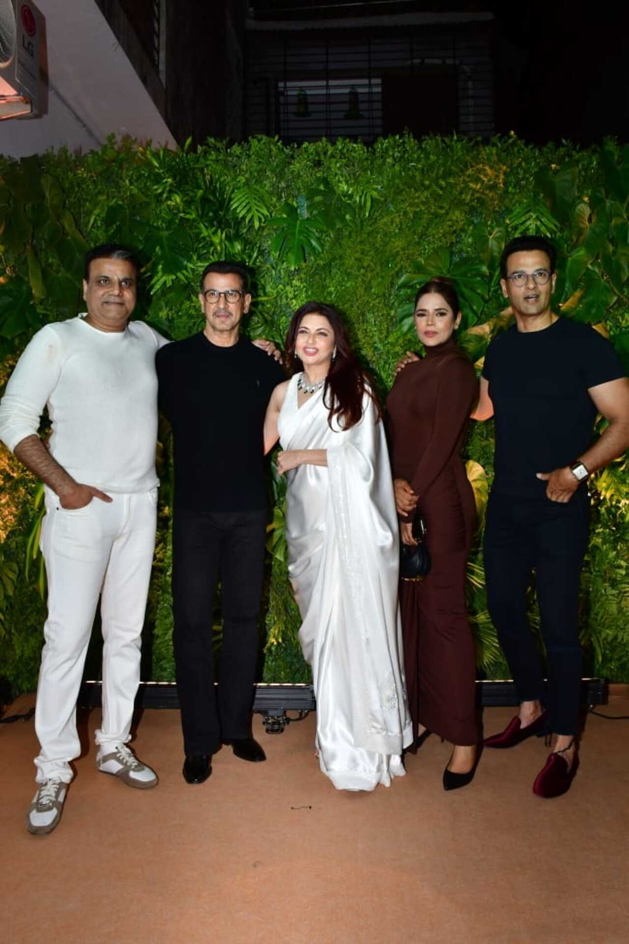 Bhagyashree and her husband Himalaya Dassani pose with the Roy brothers-Ronit and Rohit