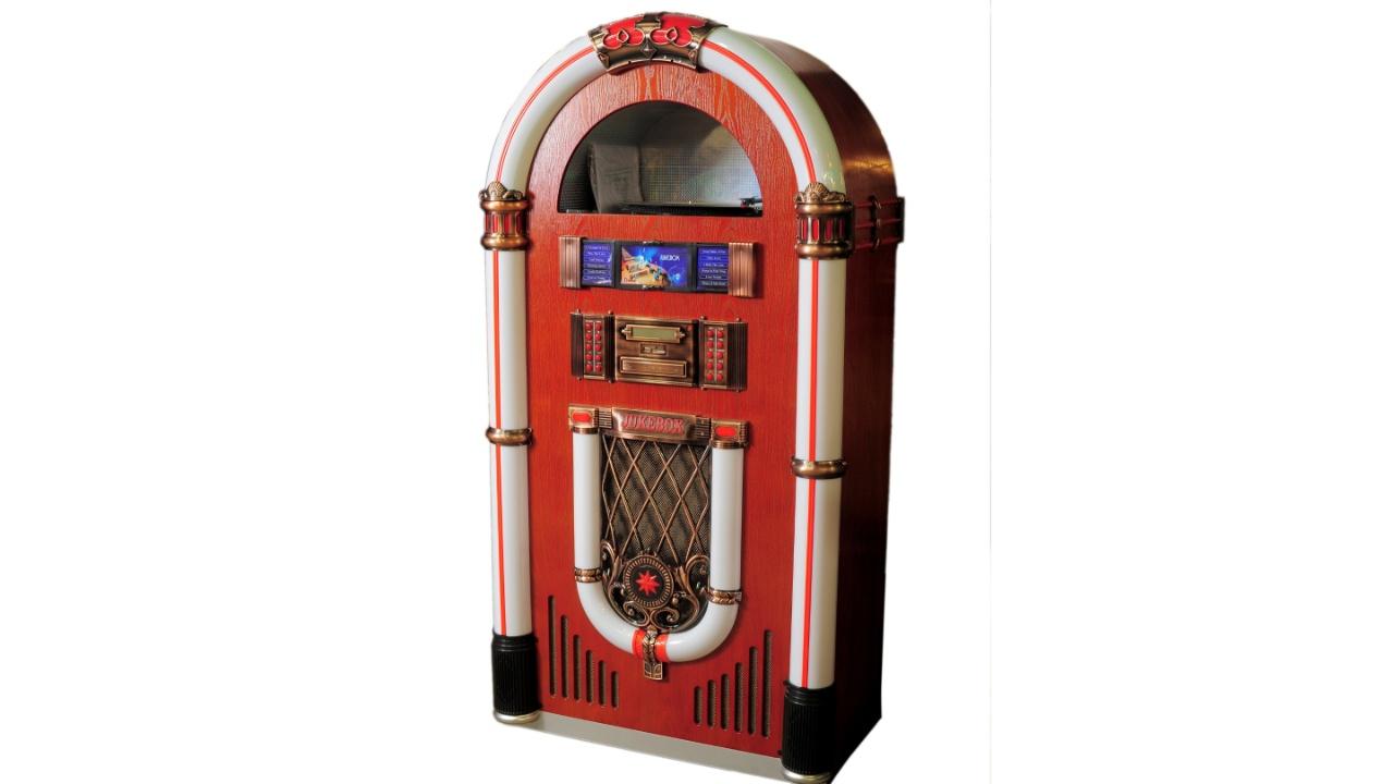 Full Size 7-color changing LED Jukebox is available in a new style with a CD player. It has an MP3 Function, PII Fm Radio Function, USB/SD Function, Bluetooth function and a 3-speed Turntable which is located in half round window record function by USB/SD. The exquisite feature of this is the 7-colour changing LED tube lighting which can be controlled by a full-function remote control