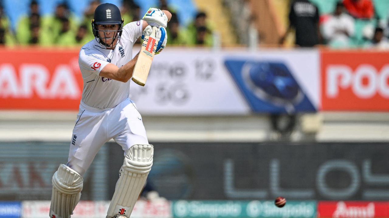 IND vs ENG 3rd Test: England race to 31 for no loss after India post 445