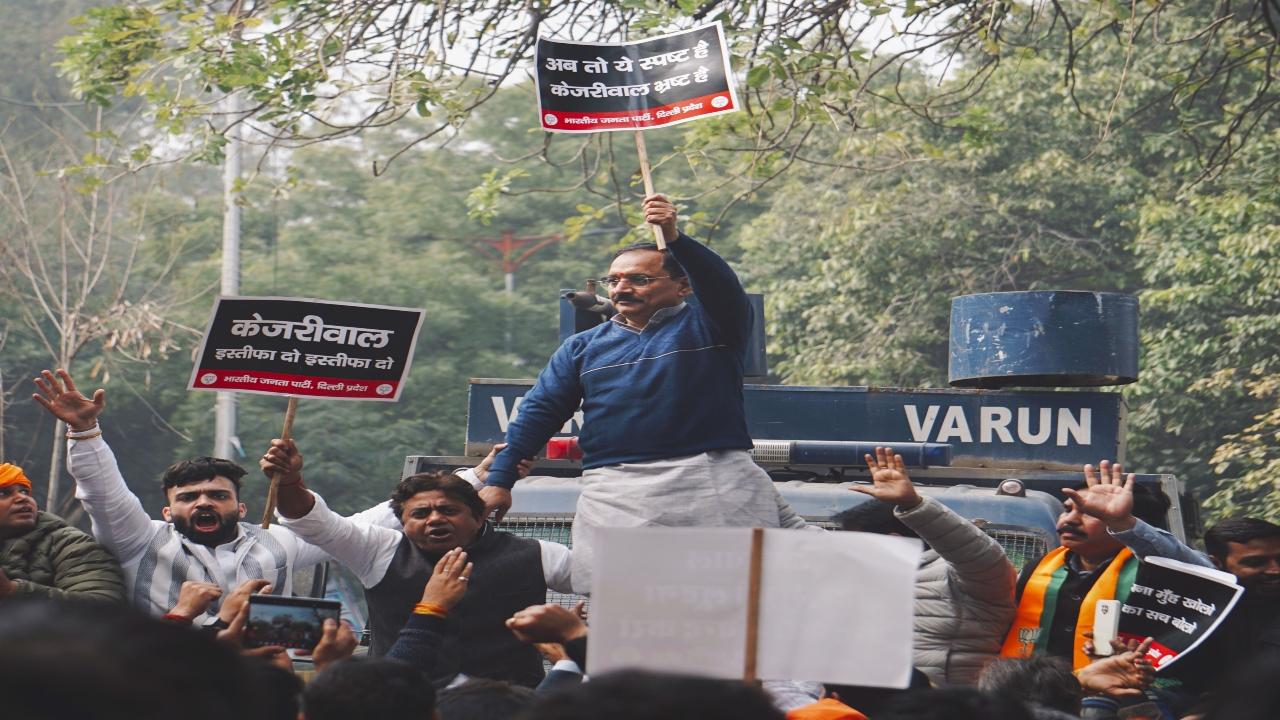 Meanwhile, a Delhi Police crime branch team is at Chief Minister Arvind Kejriwal's residence to serve him a notice in connection with a probe over his claim that the BJP was trying to buy some AAP MLAs, official sources said Friday night.