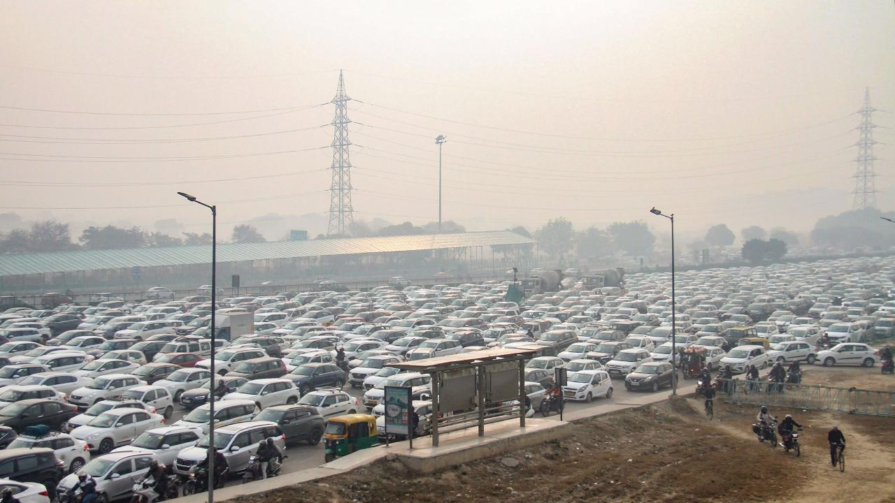 In the view of Delhi Chalo march, Chief Justice of India also took note of the traffic issues and said the Supreme Court will accommodate if lawyers face problem reaching the court