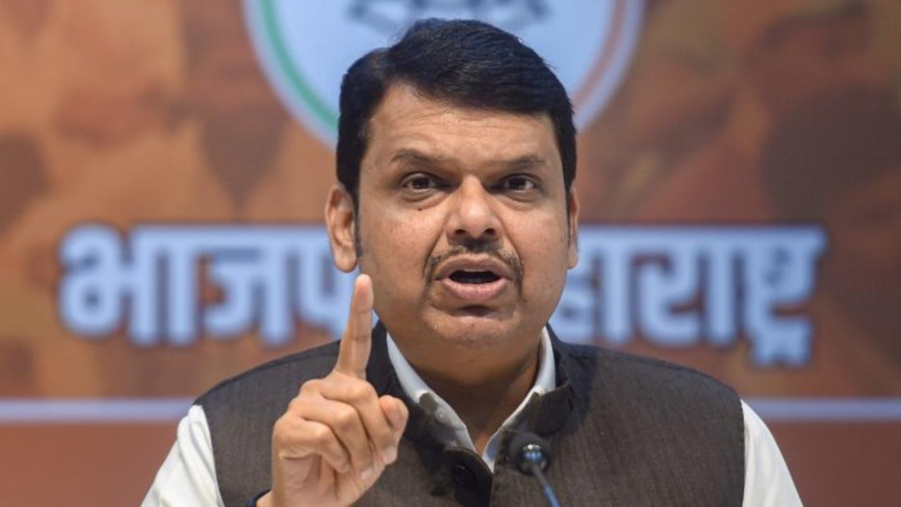 Sharad Pawar visited Raigad fort for first time in 40 years: Devendra Fadnavis