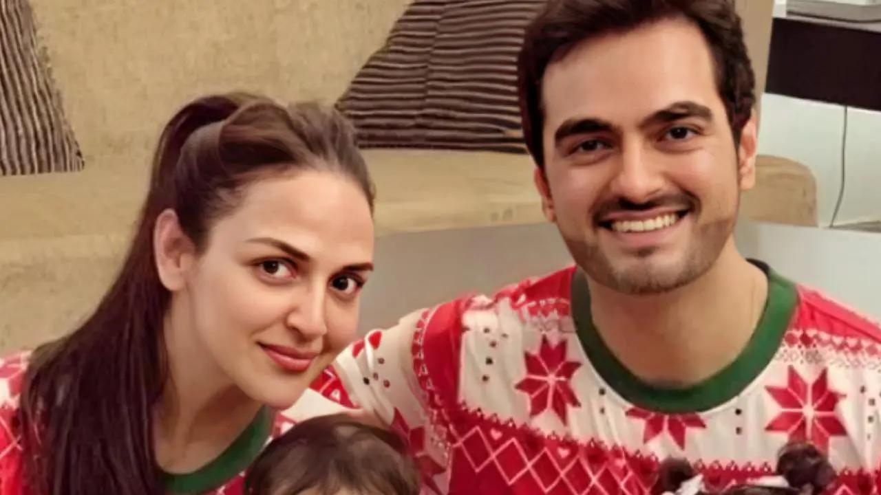 After much speculation about the relationship status of Esha Deol and Bharat Takhtani, the couple issued a joint statement declaring their decision to amicably part ways. Read More