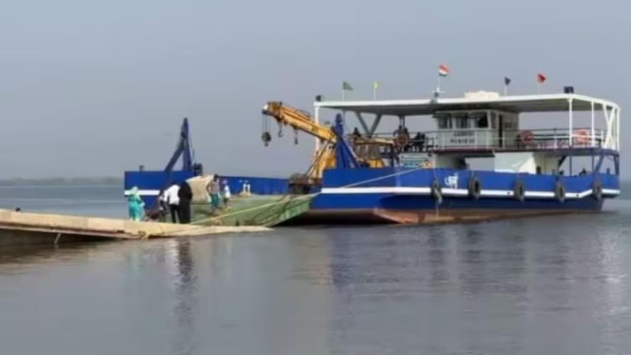 Ro-Ro ferry service between Bhayandar and Vasai starts operation on pilot basis