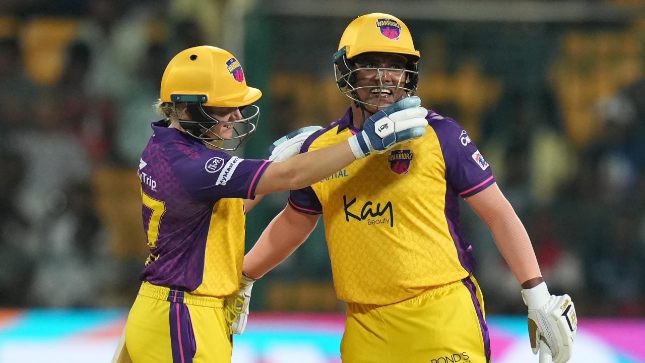 Having to chase a target of 161 runs, Kiran Navgire opened the innings with UP Warriors`s skipper and wicketkeeper Alyssa Healy Having to chase a target of 161 runs, Kiran Navgire opened the innings with UP Warriors`s skipper and wicketkeeper Alyssa Healy