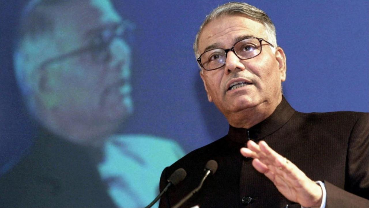 Yashwant Sinha is fourth on the list to have presented the budget seven times under former Prime Minister Atal Bihari Vajpayee, from 1998 to 2002. 