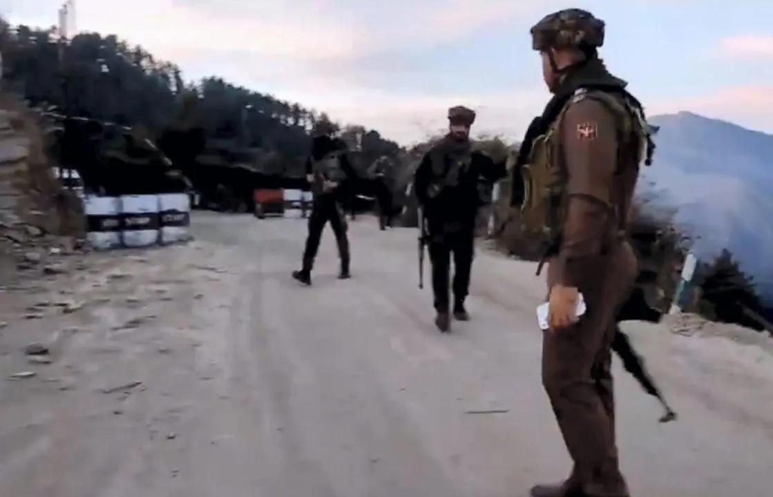 Jammu & Kashmir: Rusted grenade found on the roadside in Kishtwar