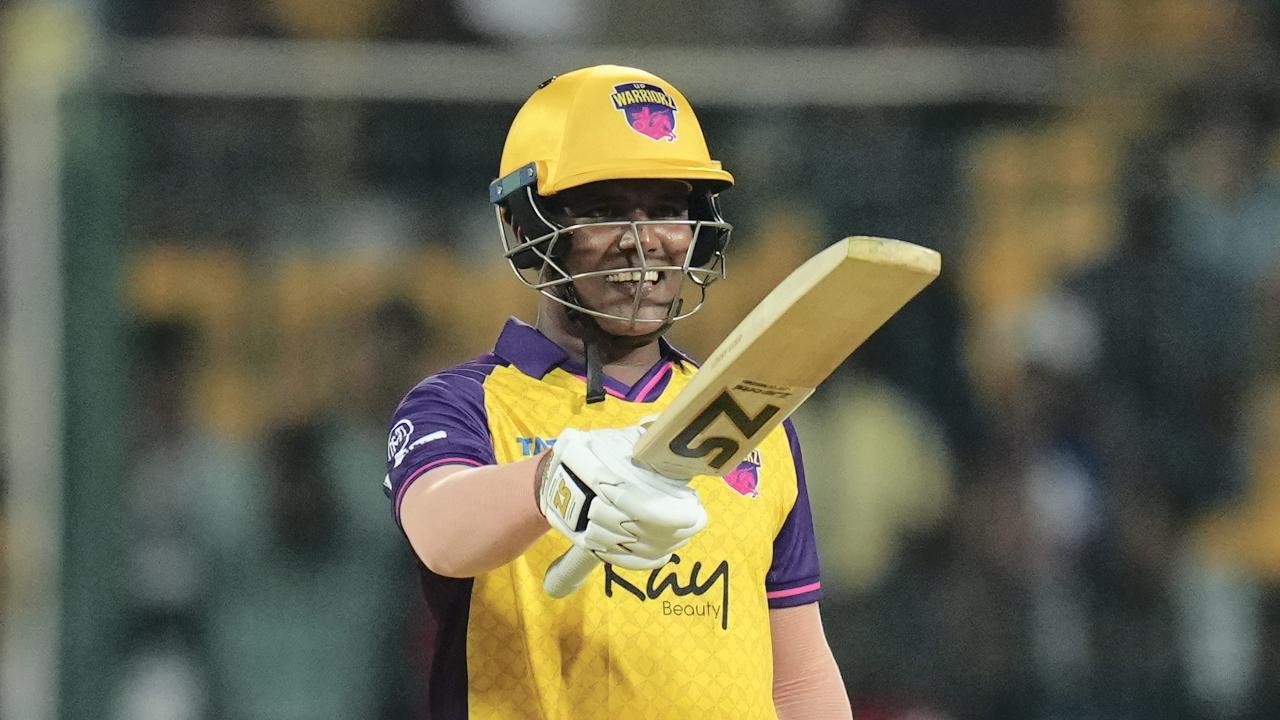 Kiran Navgire played a crucial knock of 57 runs off just 31 deliveries including6 fours and 4 sixes The right-hander batted with a strike rate of 183.87 Kiran Navgire played a crucial knock of 57 runs off just 31 deliveries including6 fours and 4 sixes The right-hander batted with a strike rate of 183.87