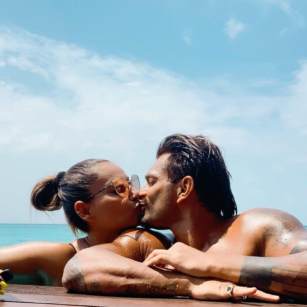 Back in 2020, Bipasha Basu flitted off to the Maldives to celebrate Karan Singh Grover's birthday. She captioned the picture, 