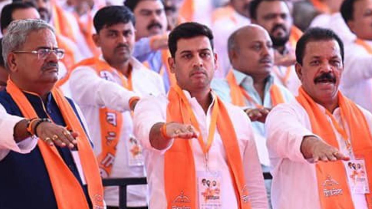 In the first session of the convention, Minister Gulabrao Patil spoke on Shiv Sena and its approach towards Hindutva, CM Eknath Shinde posted on X
