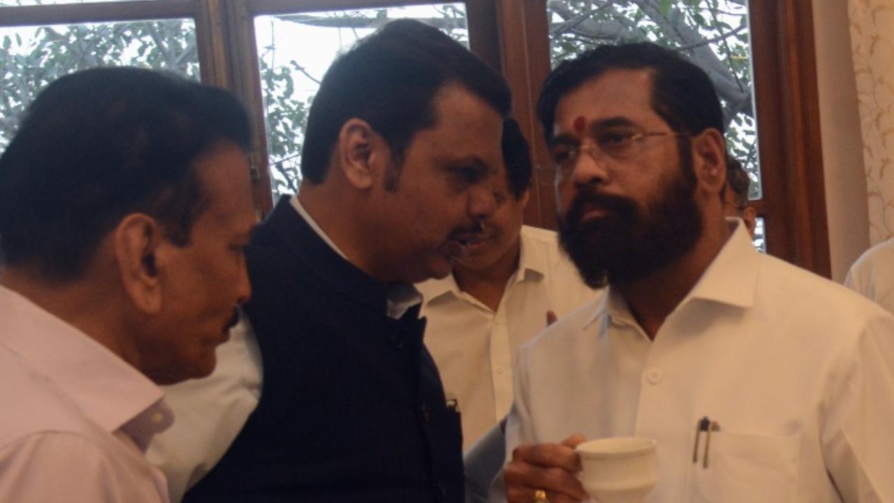 IN PHOTOS: Maharashtra leaders meet ahead of state's budget session