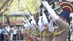 IN PHOTOS: Manohar Joshi receives Full State of Honour by Maharashtra government