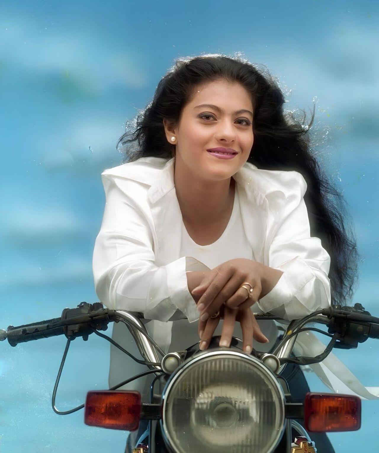 Kajol also took to Instagram to share a picture of herself at the age of 21. The actress shared a still from 'Minasara Kanavu'