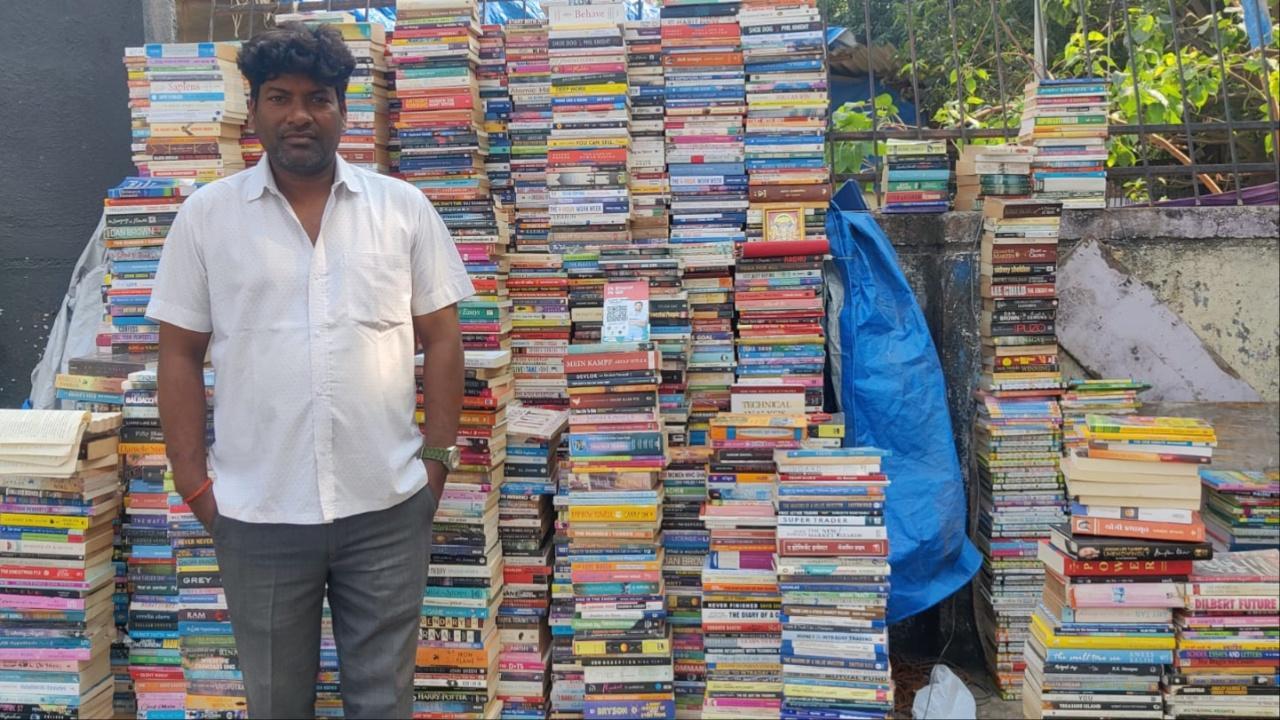 Sell, donate and buy books for cheap at Pramod Book Centre in Borivali