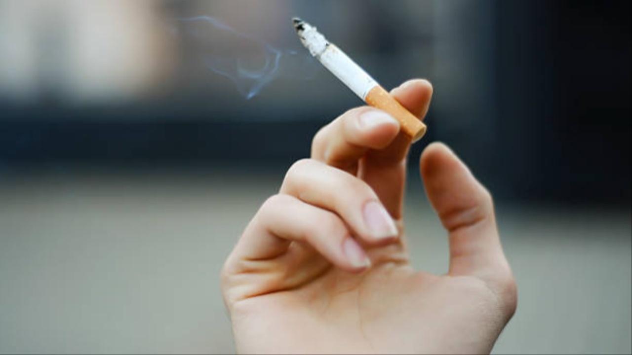 Study claims people who quit smoking before 40 might live same as non-smokers