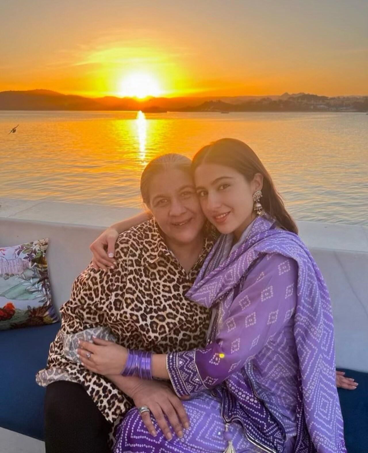 Sara Ali Khan enjoys travelling and her Instagram feed is proof. From exploring new cultures and cuisines to interacting with new people, the actress indulges in it all when not shooting. Quite often she is accompanied by her mother Amrita Singh