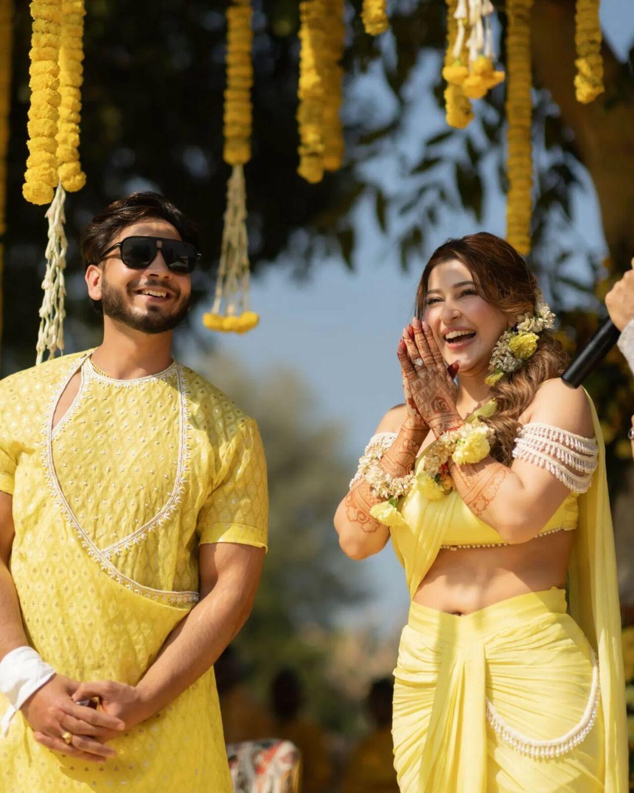 Sonarika shared some beautiful snaps from the haldi ceremony that was organised at an open space near the wedding venue
