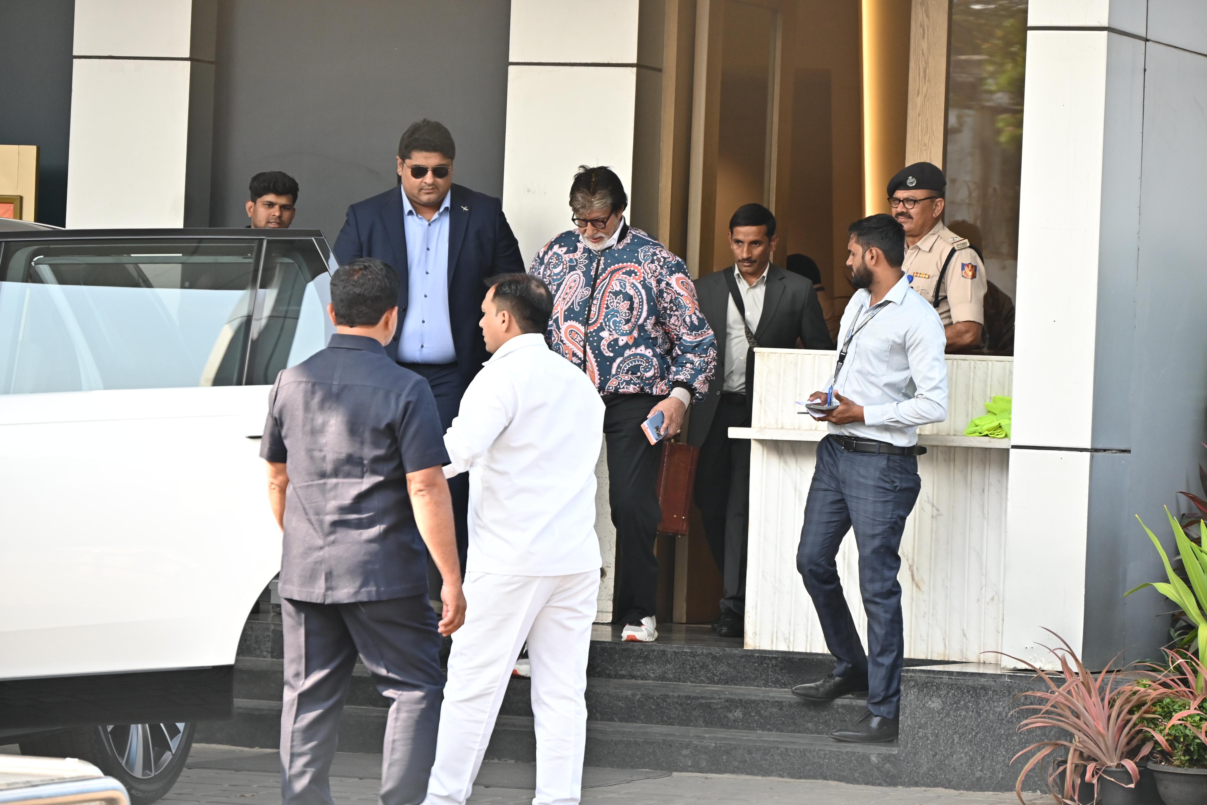 Amitabh Bachchan was clicked at the airport as he left for Jamnagar