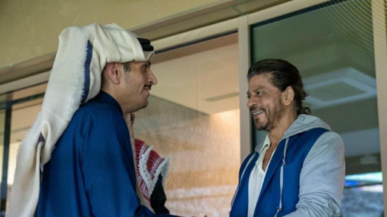 Shah Rukh Khan meets Qatar Prime Minister in Doha at AFC final