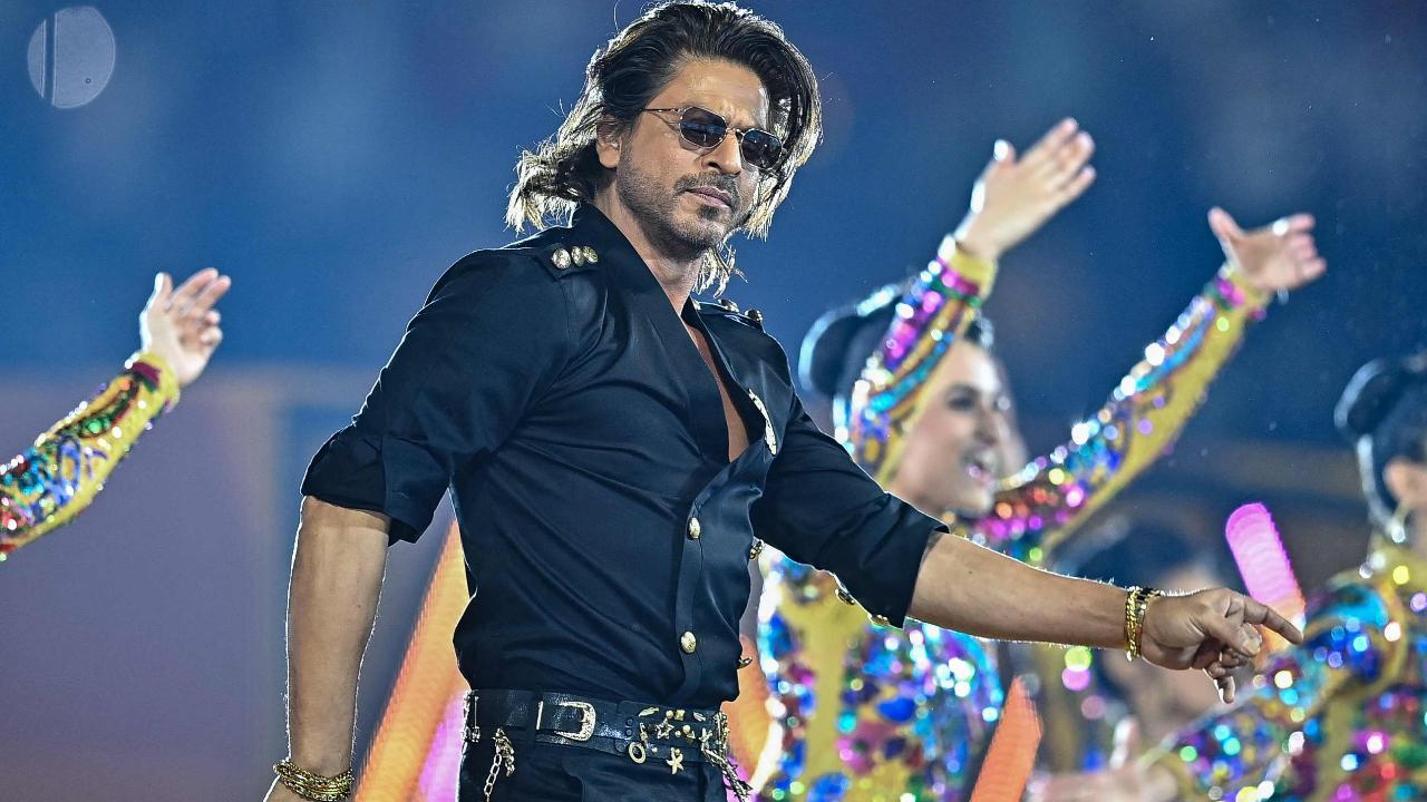 Shah Rukh Khan sets the stage on fire at WPL 2024 with his magical moves on 'Jhoome Jo Pathaan'