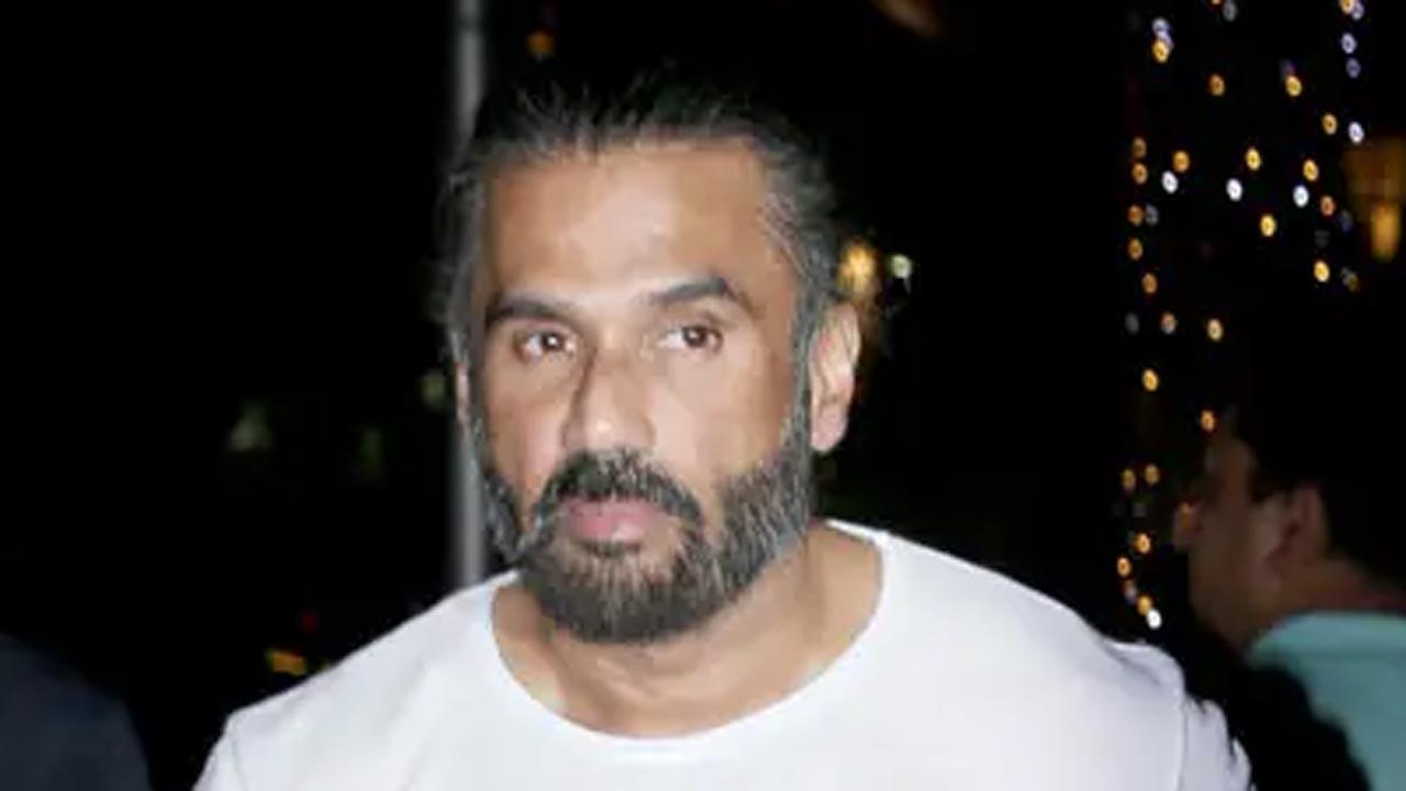 Suniel Shetty gets nostalgic as he reminisces about his father