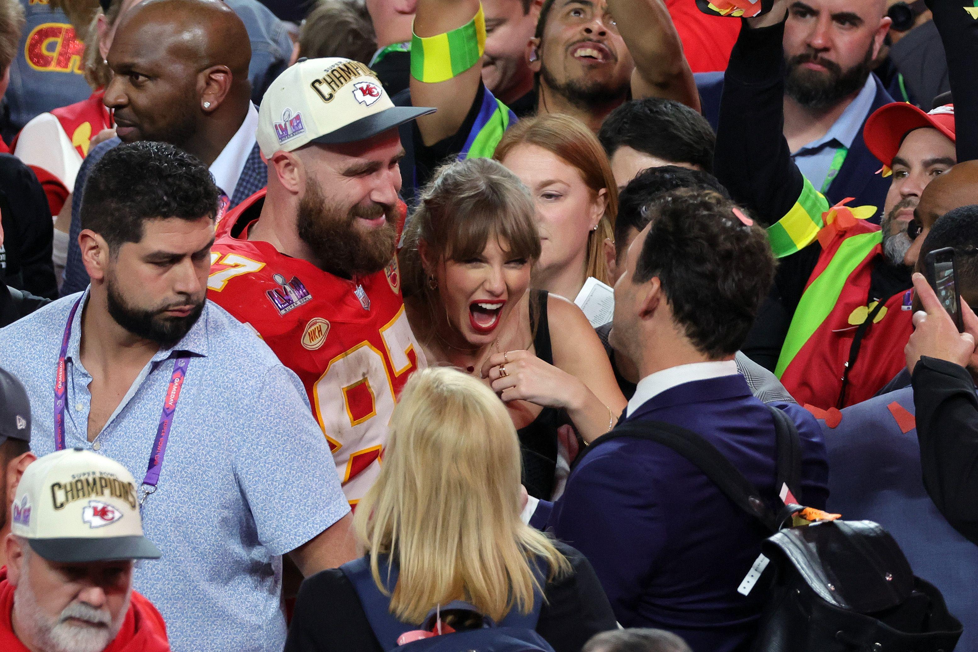 Pop sensation Taylor Swift is her boyfriend Travis Kelce's biggest cheerleader. The singer arrived at the 2024 Super Bowl in Las Vegas to support her beau during the championship game between the San Francisco 49ers and the Kansas City Chiefs.
 