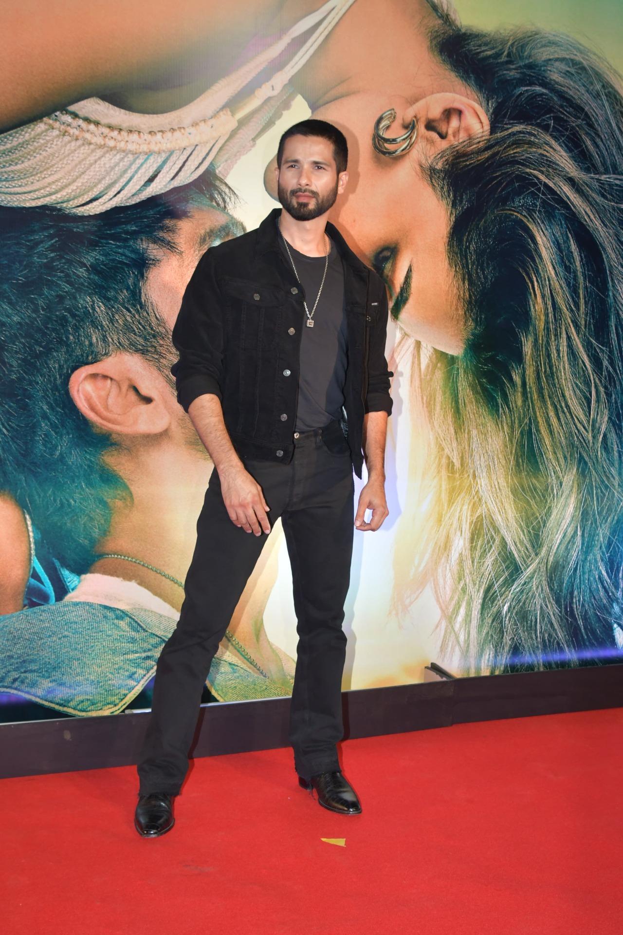 Shahid Kapoor looked sleek in an all-black look for the premiere of his film