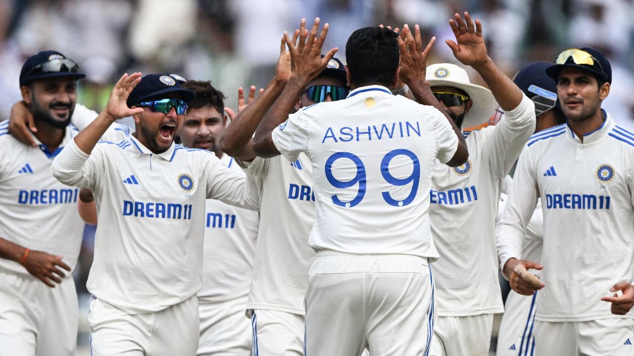 IND vs ENG 4th Test: India need 192 runs to win the match against England