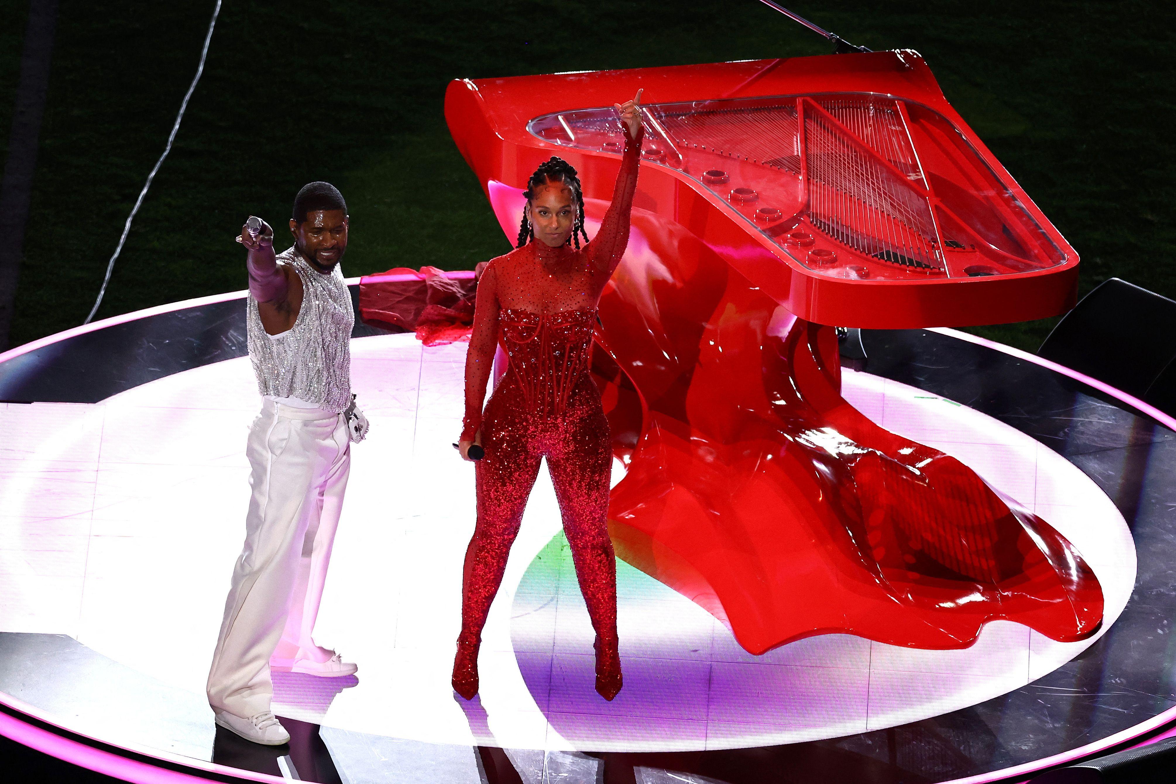 Alicia Keys appeared midway through at a futuristic red piano, playing a few bars of her own hit 