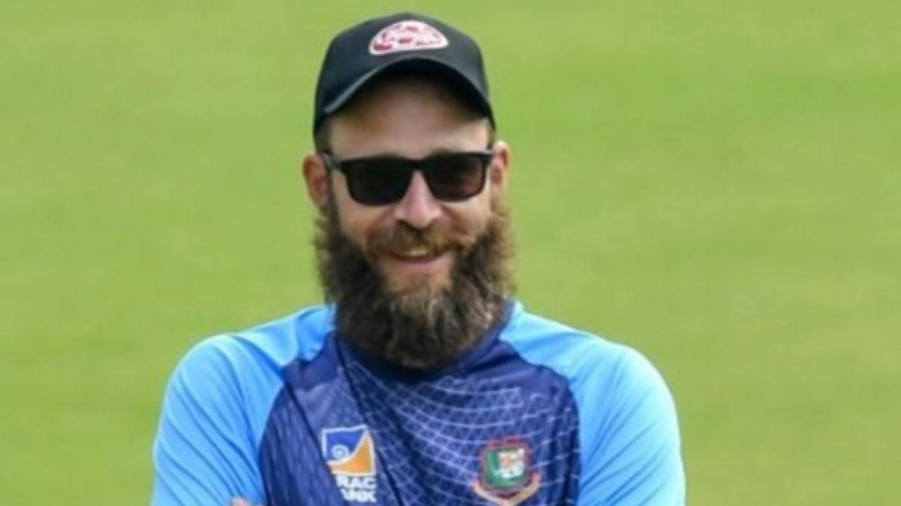 Daniel Vettori
New Zealand legend Daniel Vettori comes seventh on the list. The former Kiwi all-rounder has bagged 705 wickets and has also scored 6,989 runs across formats of the game