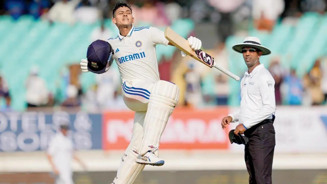 Star opening batsman Yashasvi Jaiswal scored 73 runs in 117 deliveries in India's first essay of the fourth test against England. With this, he is just falling short of 66 runs from becoming the fastest batsman to complete 1,000 runs in Indian test history