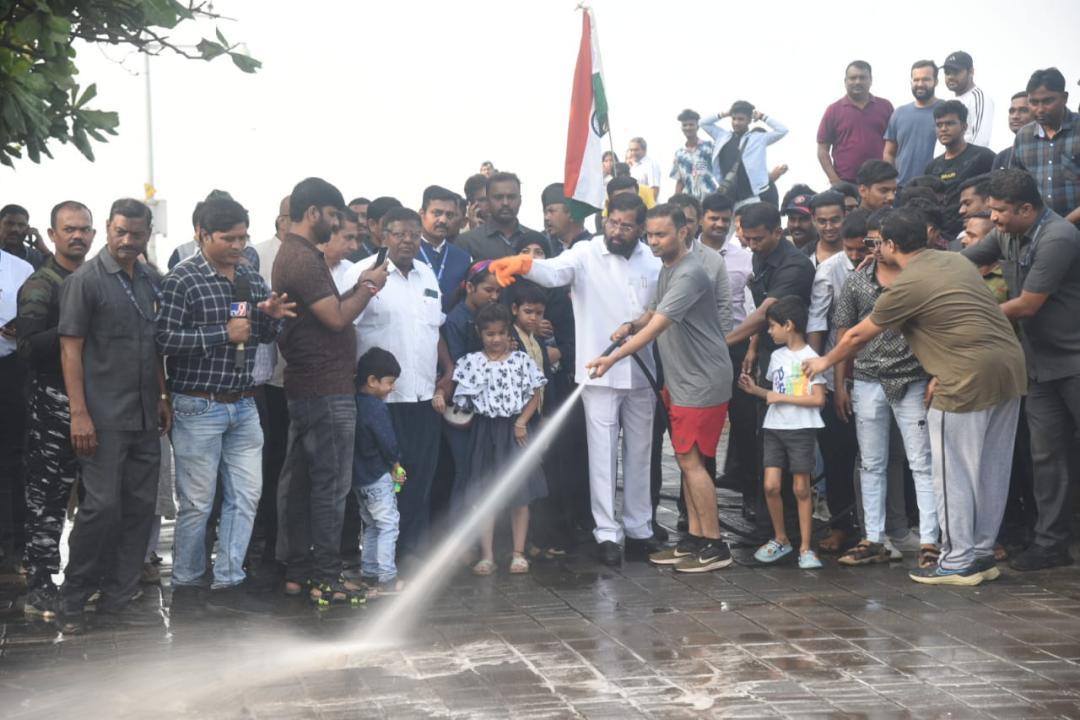 In Photos: Eknath Shinde participates in deep cleaning drive at Nariman Point