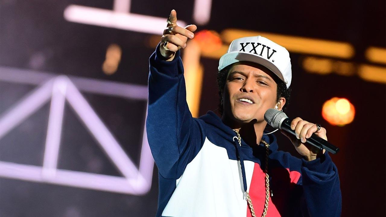 Bruno Mars' 13-year relationship with girlfriend Jessica Caban is 'on the rocks'