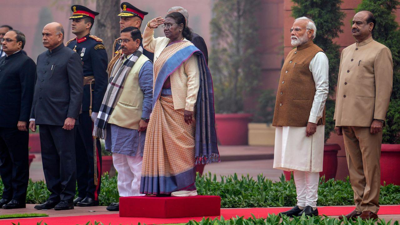 The President emphasised the resolve of the new building to uphold the principles of 'Ek Bharat, Shreshth Bharat' and build new traditions for 21st-century India.