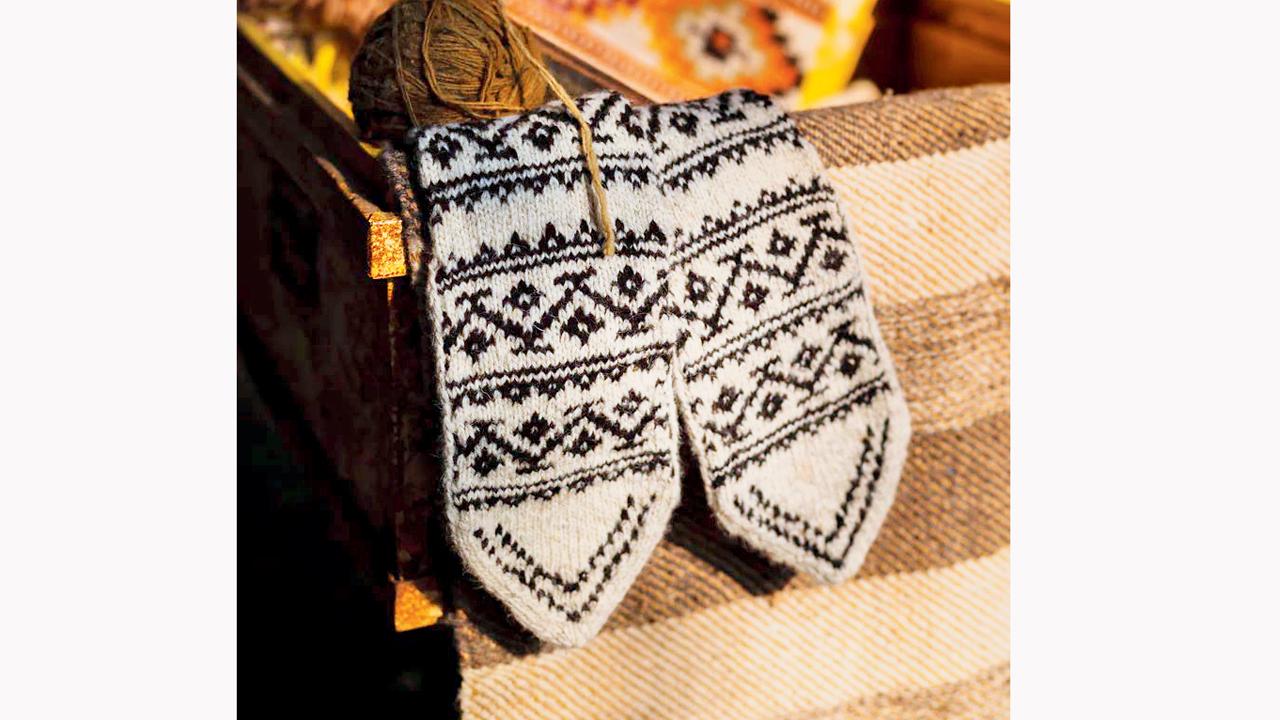 Lahauli socks by Kullvi Whims