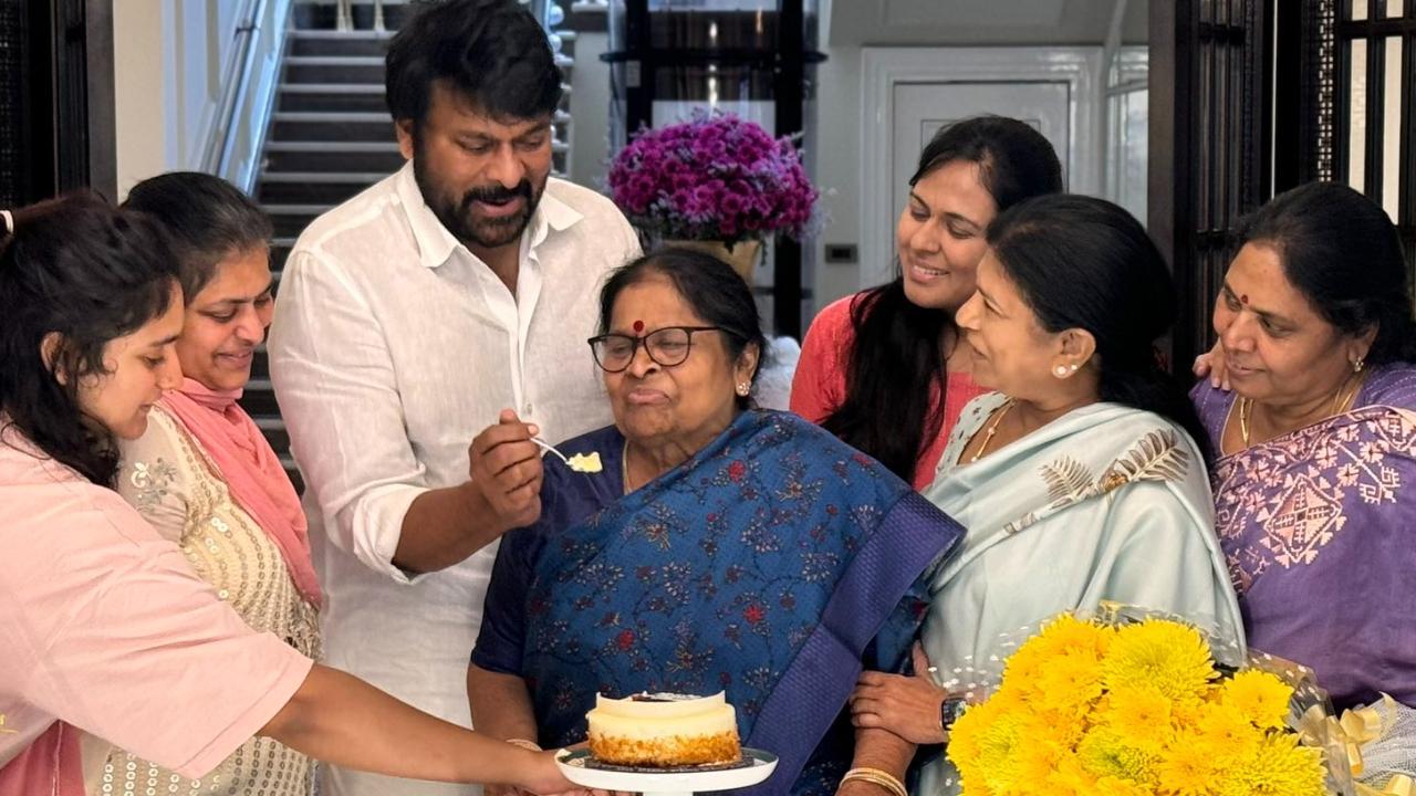 Chiranjeevi celebrates his mother Anjana Devi's birthday, shares pictures
