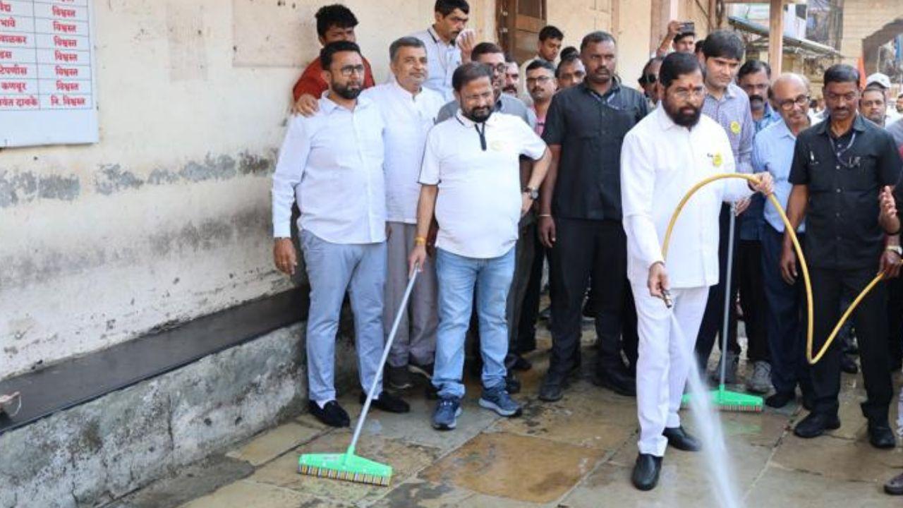CM Shinde was accompanied by Thane Municipal Corporation chief Abhijit Bangar and other senior personnel from the civic body and city police. 
