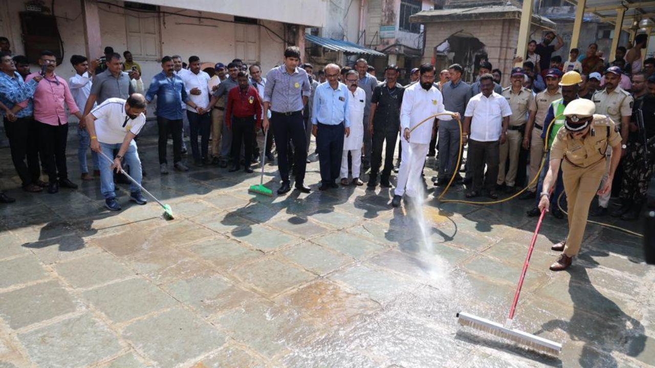 The Sarvankash Swachhta Abhiyan is scheduled to continue until February 24, covering all wards under the Thane Municipal Corporation. 