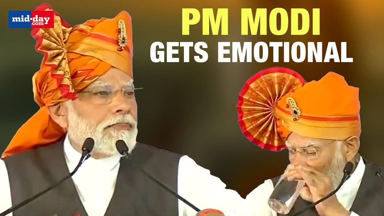 PM Modi Gets Emotional While Addressing PMAY Scheme Beneficiaries