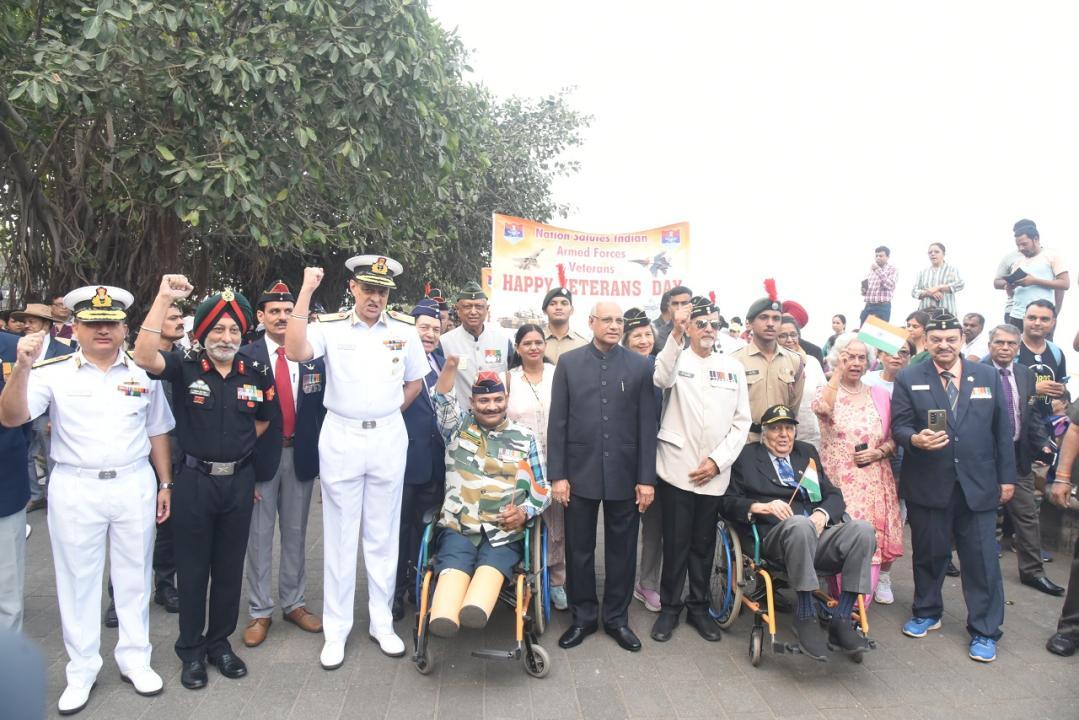 In Photos: Maharashtra Governor takes part in Armed Forces Veterans Day parade