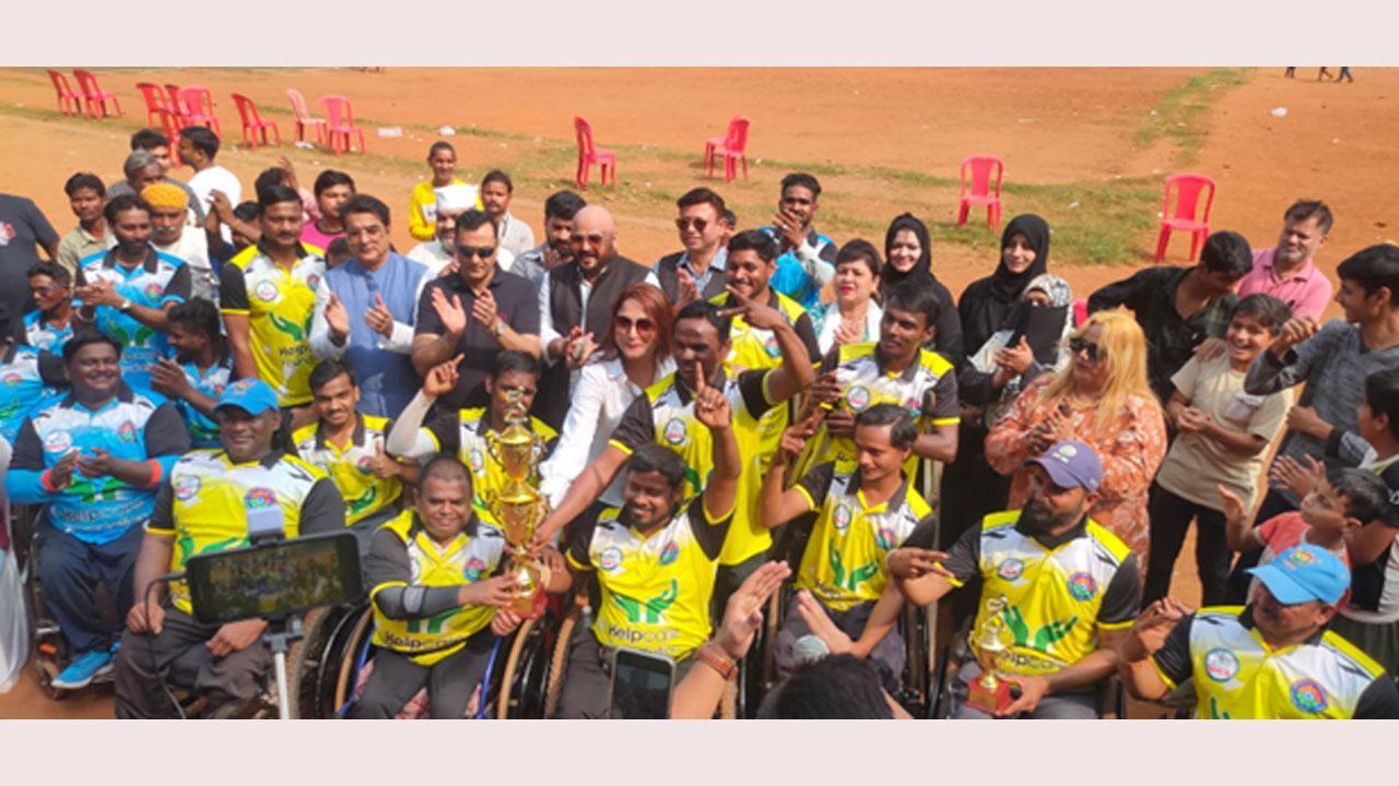 Helpcare foundation NGO President Shabnam shaikh organized Wheelchair cricket 