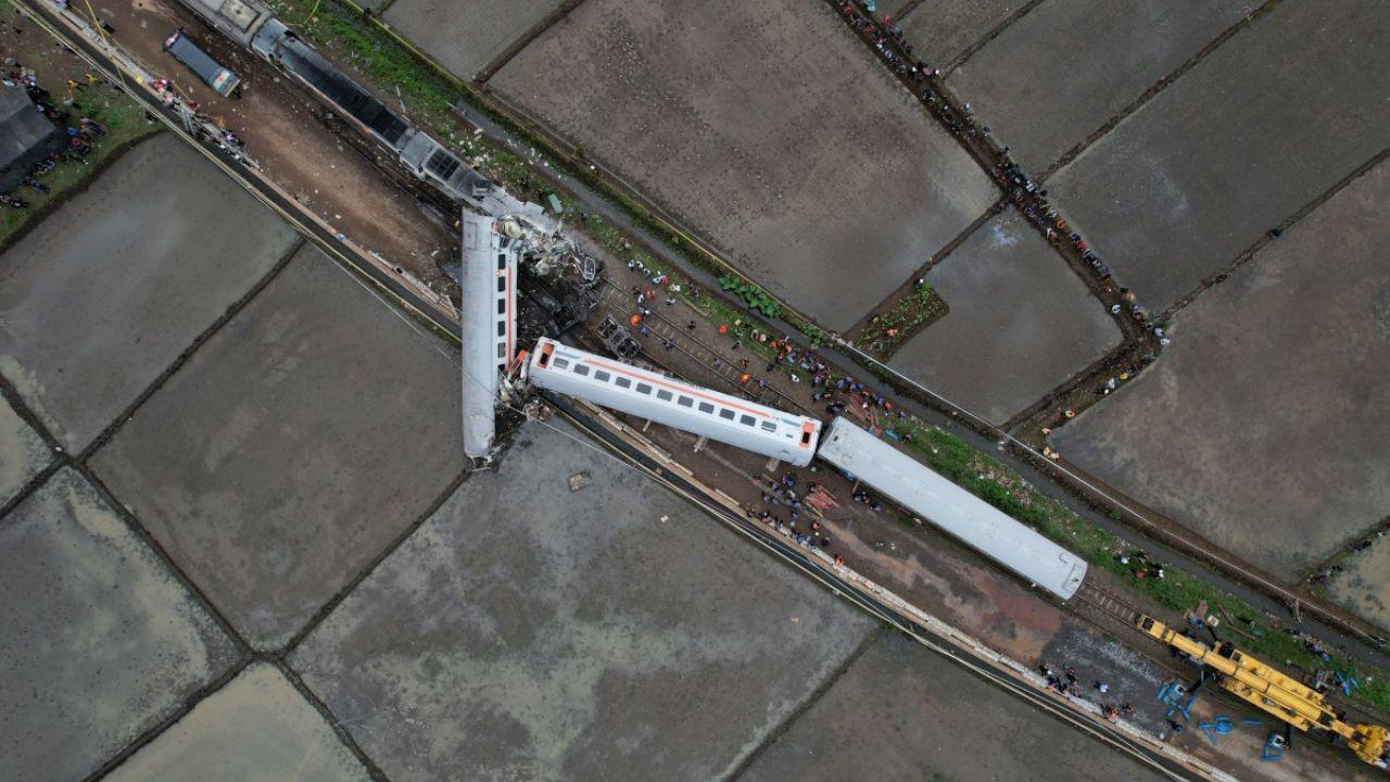 One carriage was observed to have plunged into a nearby field, illustrating the force and impact of the collision.