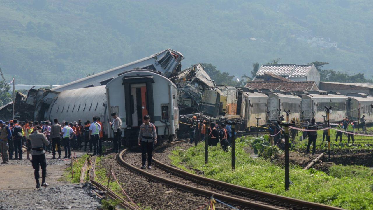 Authorities are actively investigating the cause behind this tragic accident that claimed lives of three persons