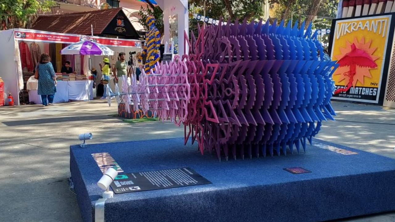 Artist Umesh Pednekar creates 'Shankh Naad', a mandala that mirror the conch's shape and the unseen vibrations of 'Om' that is whispered into the conch, which he describes as a delicate dance of form and frequency. The installation is an ode to connection and the very essence of creation.