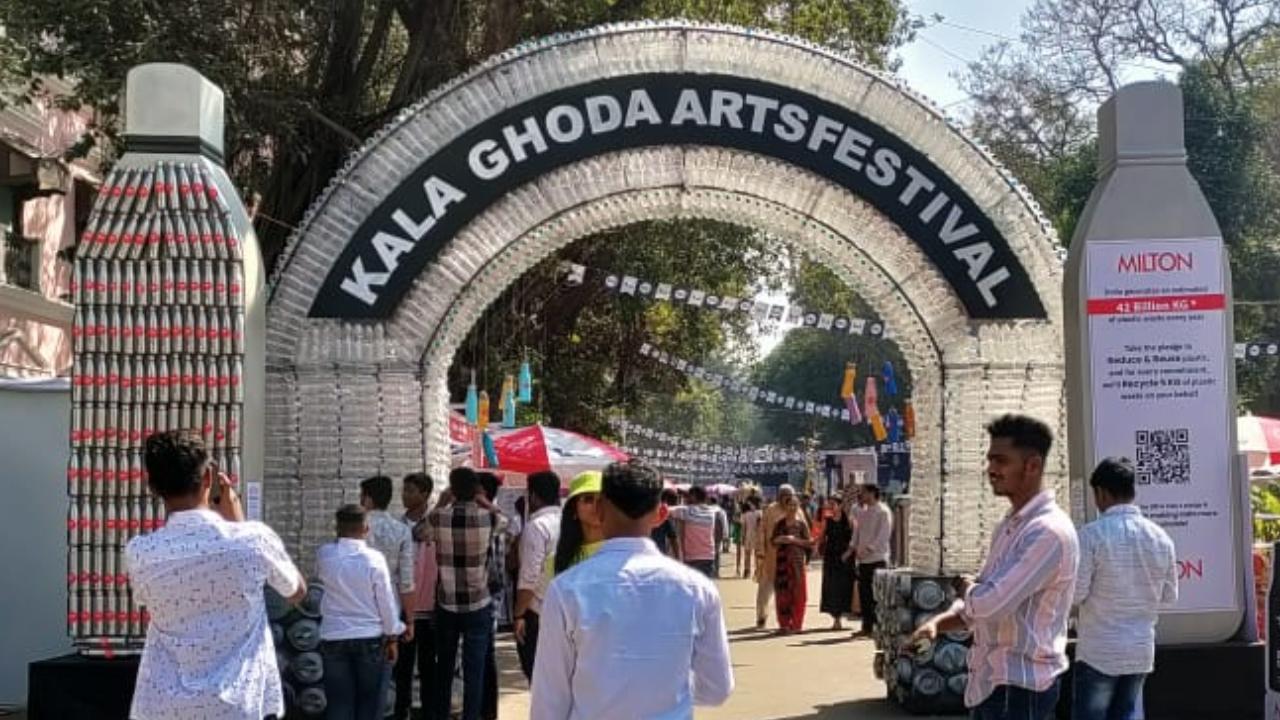 PHOTOS: Kala Ghoda Arts Festival sees curious Mumbaikars visit in large numbers