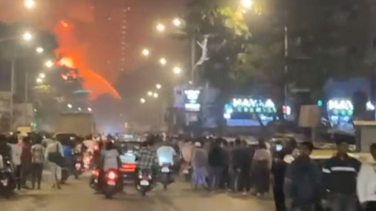 The fire escalated to a Level IV indicating its severity; Mumbai Fire Brigade (MFB), along with the police, BEST, ward staff, and 108 Ambulance services, were promptly mobilised to address the fire.