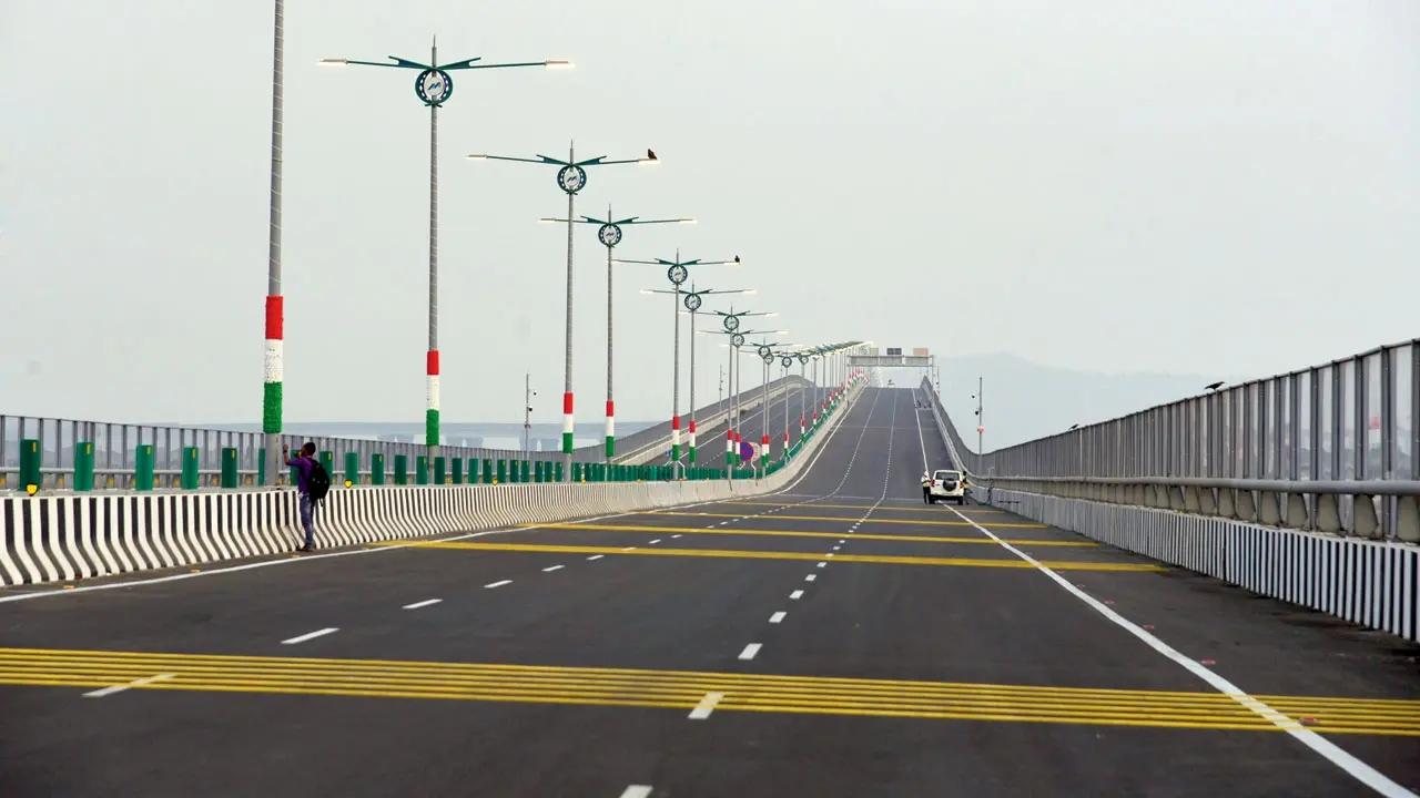 This bridge will also prove useful to motorists going from south and central Mumbai towards Panvel, Ura, JNPT, Pune and the Konkan via the Mumbai-Pune Expressway